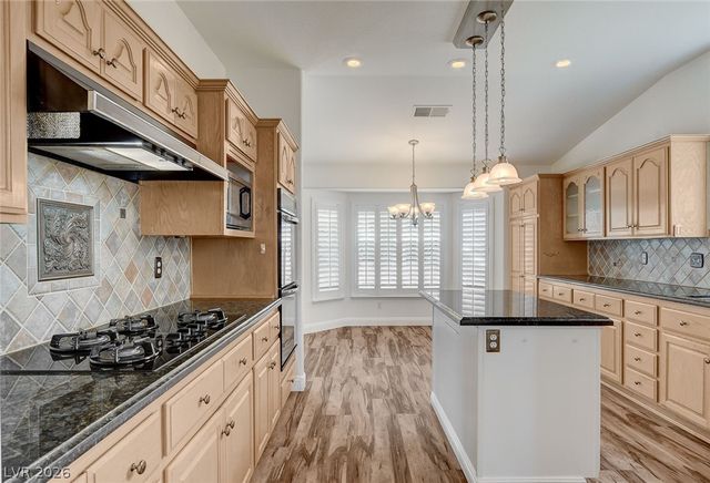 7901 Waterfalls Avenue, Las Vegas, NV 89128