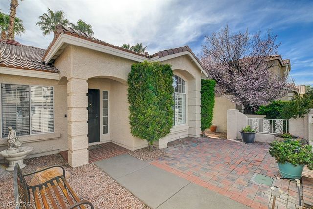 7901 Waterfalls Avenue, Las Vegas, NV 89128