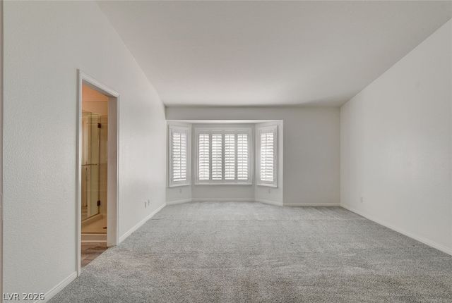 7901 Waterfalls Avenue, Las Vegas, NV 89128