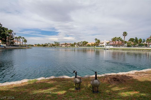 7901 Waterfalls Avenue, Las Vegas, NV 89128