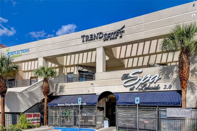 7901 Waterfalls Avenue, Las Vegas, NV 89128