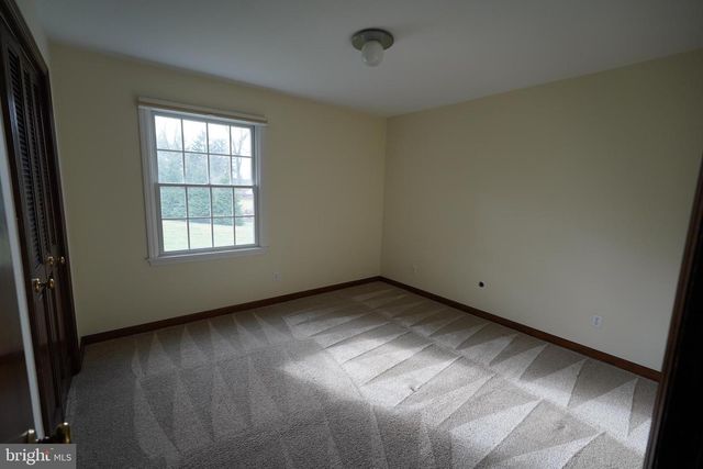 212 SENECA CIR, State College, PA 16801