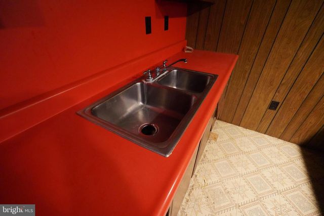 212 SENECA CIR, State College, PA 16801