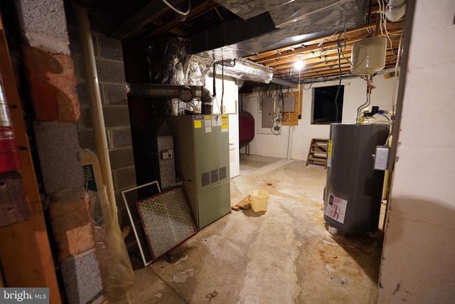 212 SENECA CIR, State College, PA 16801