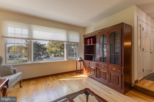 212 SENECA CIR, State College, PA 16801