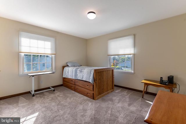 212 SENECA CIR, State College, PA 16801