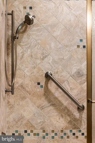 212 SENECA CIR, State College, PA 16801