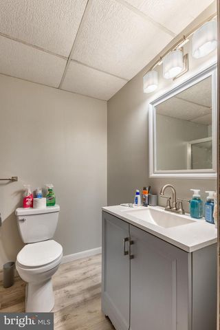 212 SENECA CIR, State College, PA 16801