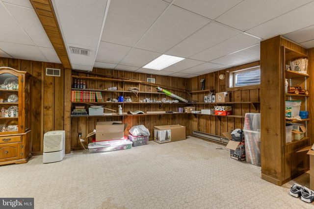 212 SENECA CIR, State College, PA 16801