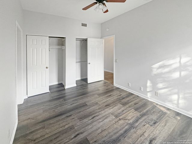 210 Circle St Apt 5, Alamo Heights, TX 78209