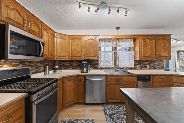 21169 York Street NW, Elk River, MN 55330