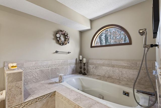 21169 York Street NW, Elk River, MN 55330