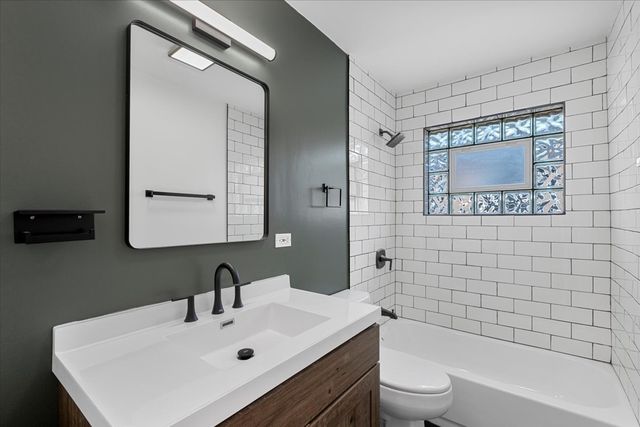 11358 S Rockwell Street, Chicago, IL 60655