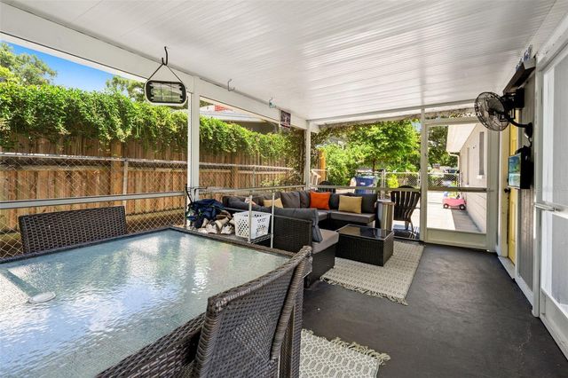 315 W LAMBRIGHT STREET, Tampa, FL 33604