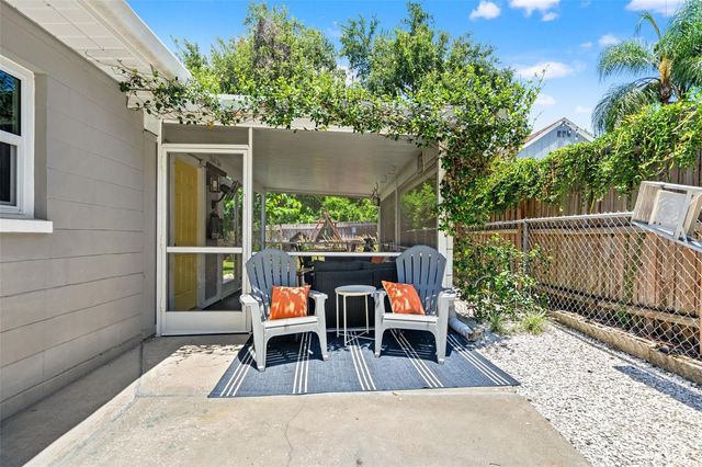 315 W LAMBRIGHT STREET, Tampa, FL 33604
