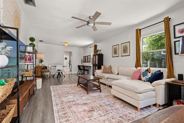 315 W LAMBRIGHT STREET, Tampa, FL 33604