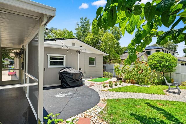315 W LAMBRIGHT STREET, Tampa, FL 33604