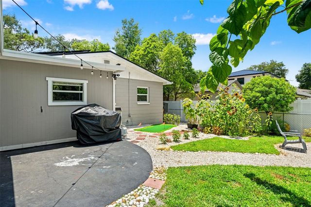 315 W LAMBRIGHT STREET, Tampa, FL 33604