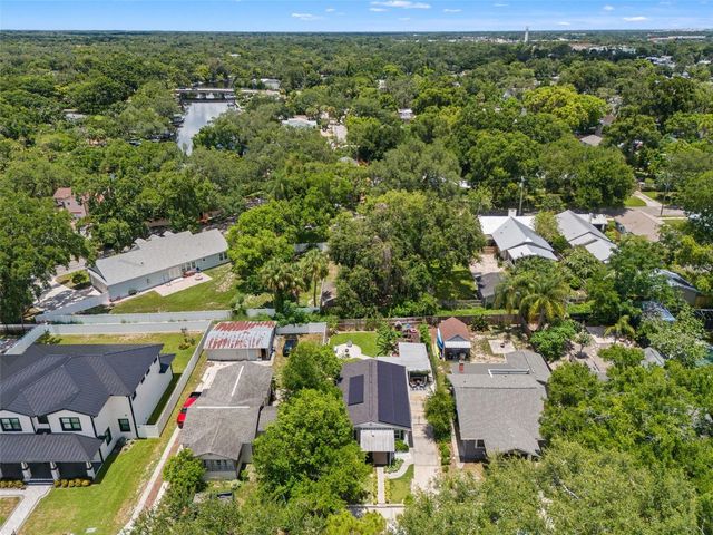 315 W LAMBRIGHT STREET, Tampa, FL 33604