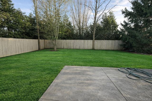 64-66 Hawley Avenue 66, West Islip, NY 11795