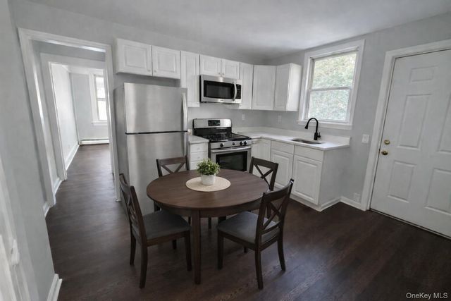 64-66 Hawley Avenue 66, West Islip, NY 11795