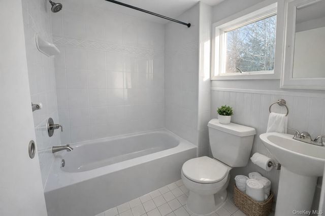 64-66 Hawley Avenue 66, West Islip, NY 11795