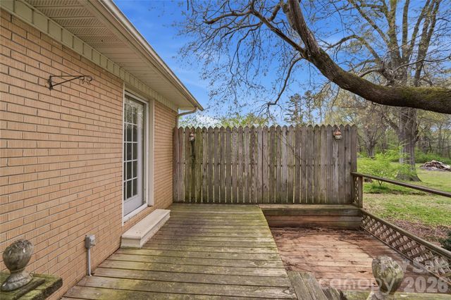 7323 Dallas Cherryville Highway, Cherryville, NC 28021