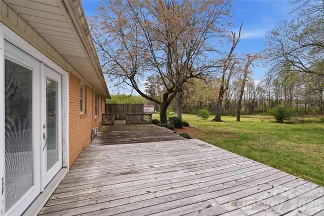 7323 Dallas Cherryville Highway, Cherryville, NC 28021