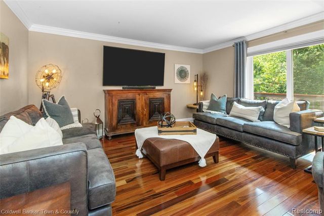 5728 Eggert Place, Brighton, MI 48116