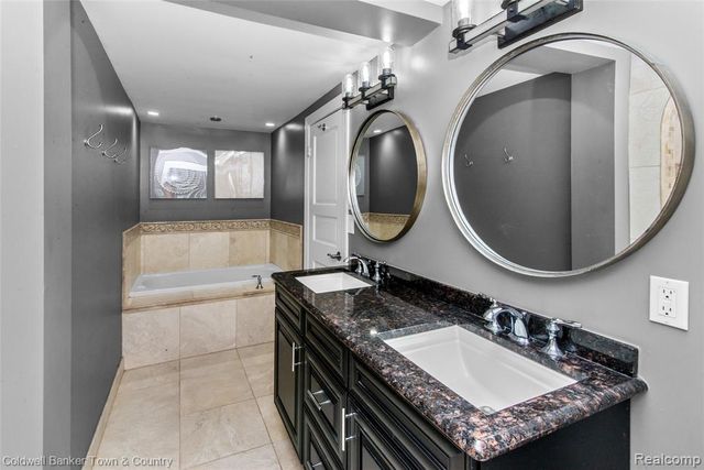 5728 Eggert Place, Brighton, MI 48116