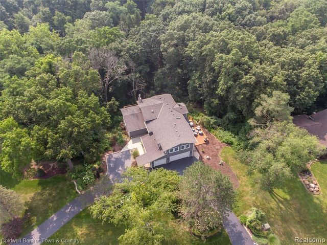 5728 Eggert Place, Brighton, MI 48116