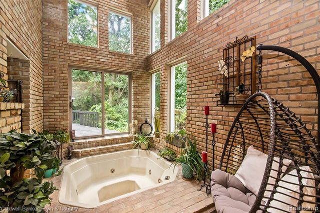 5728 Eggert Place, Brighton, MI 48116