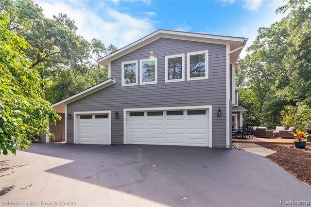 5728 Eggert Place, Brighton, MI 48116