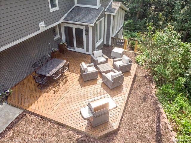 5728 Eggert Place, Brighton, MI 48116