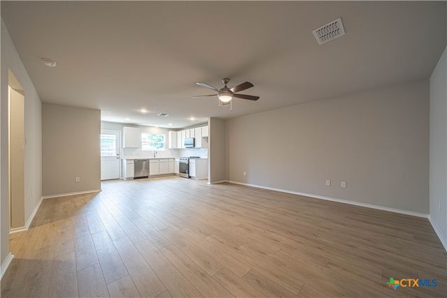 240 West Martindale, Seguin, TX 78155