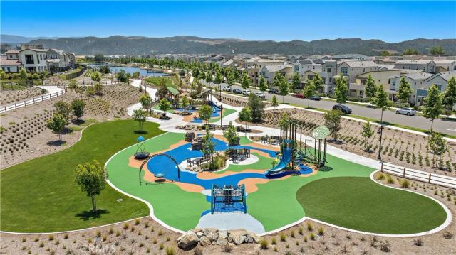 655 Leonard Drive, Rancho Mission Viejo, CA 92694