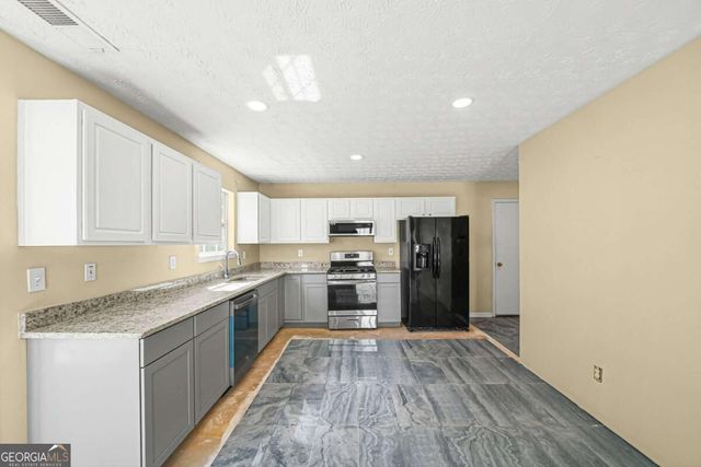 9426 Carnes Crossing Circle, Jonesboro, GA 30236
