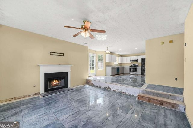 9426 Carnes Crossing Circle, Jonesboro, GA 30236