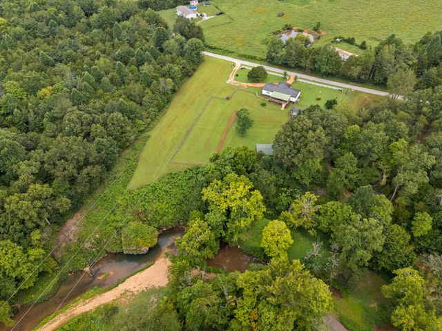 6560 Piney River Rd, Bon Aqua, TN 37025