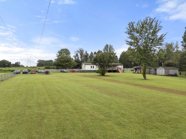 6560 Piney River Rd, Bon Aqua, TN 37025