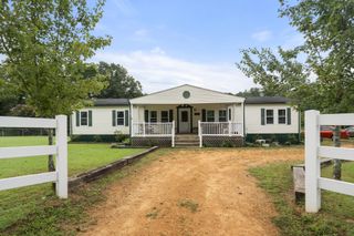 6560 Piney River Rd, Bon Aqua, TN 37025