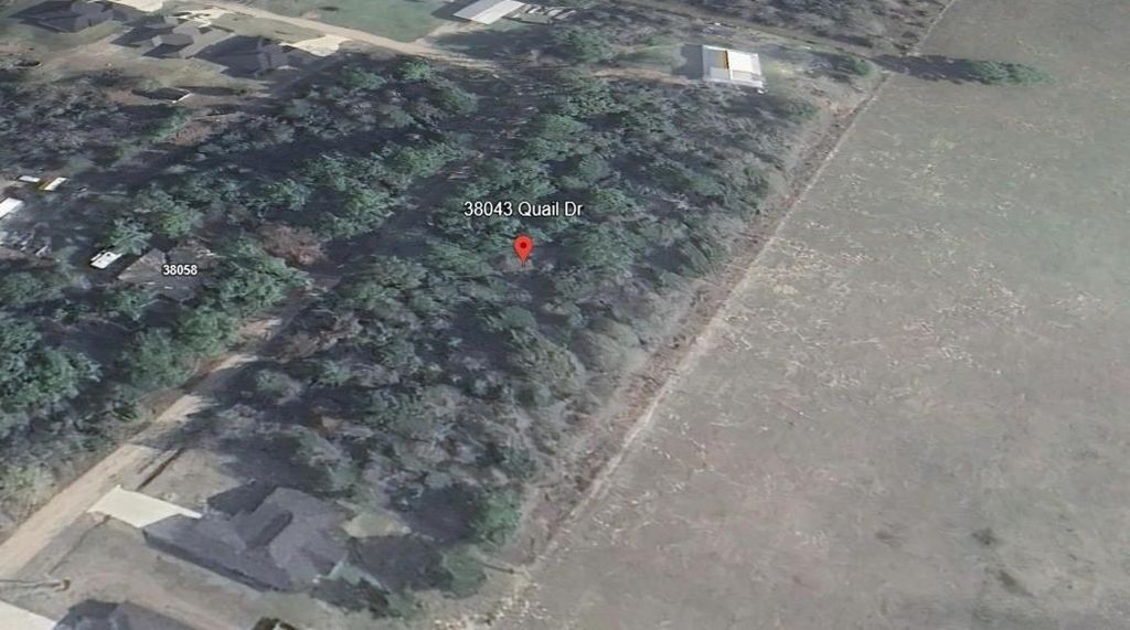 38043 Quail Drive, Hempstead, TX 77445