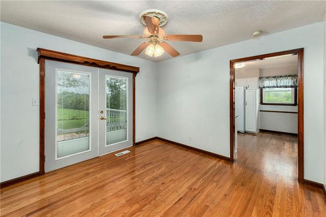 17470 Springdale Road, Leavenworth, KS 66048