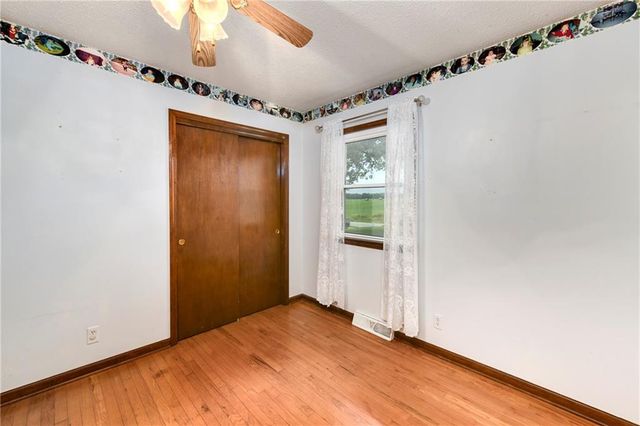 17470 Springdale Road, Leavenworth, KS 66048