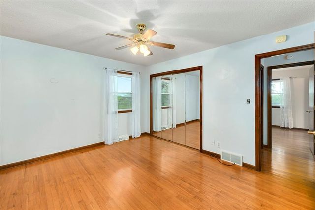 17470 Springdale Road, Leavenworth, KS 66048