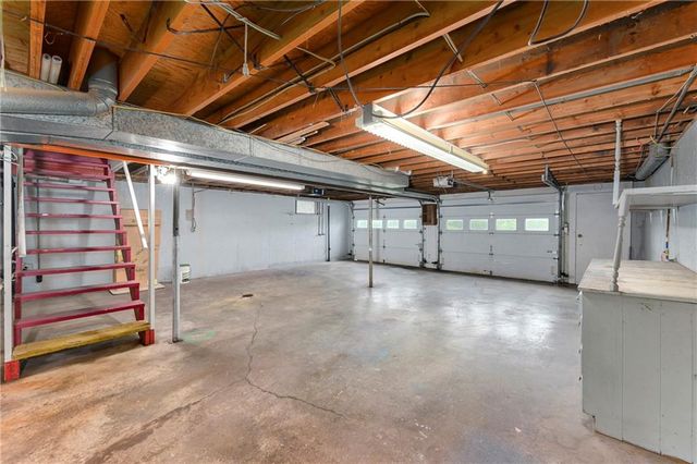 17470 Springdale Road, Leavenworth, KS 66048