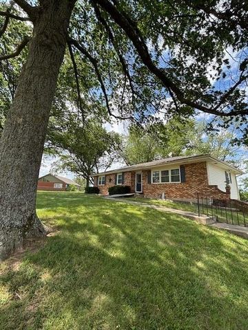 17470 Springdale Road, Leavenworth, KS 66048