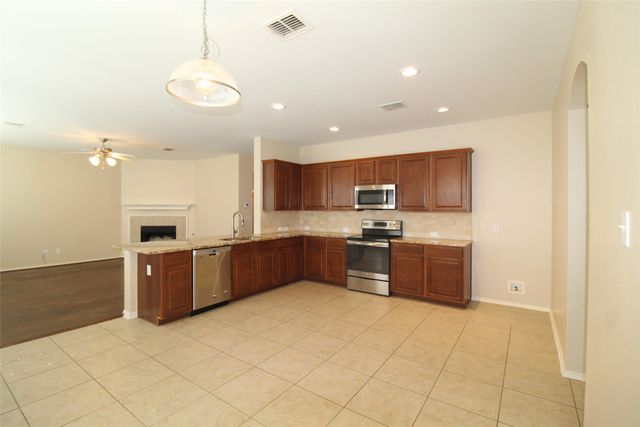 209 Clydesdale Street, Waxahachie, TX 75165