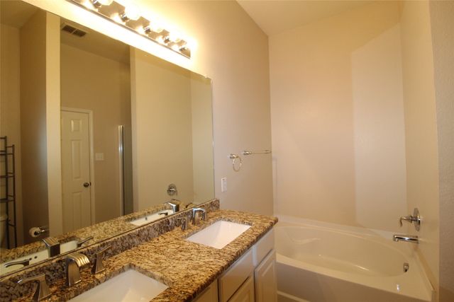 209 Clydesdale Street, Waxahachie, TX 75165