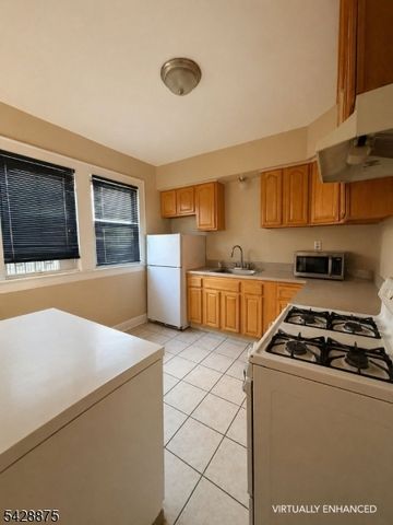 180 Shephard Ave, Newark City, NJ 07112